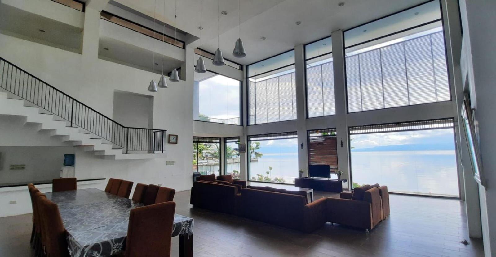 Tiara Bunga Hotel & Villa Balige Eksteriør billede