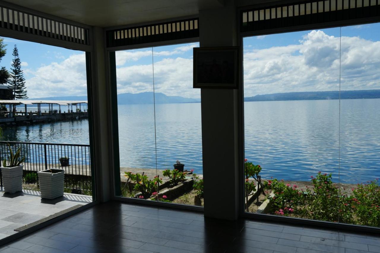 Tiara Bunga Hotel & Villa Balige Eksteriør billede